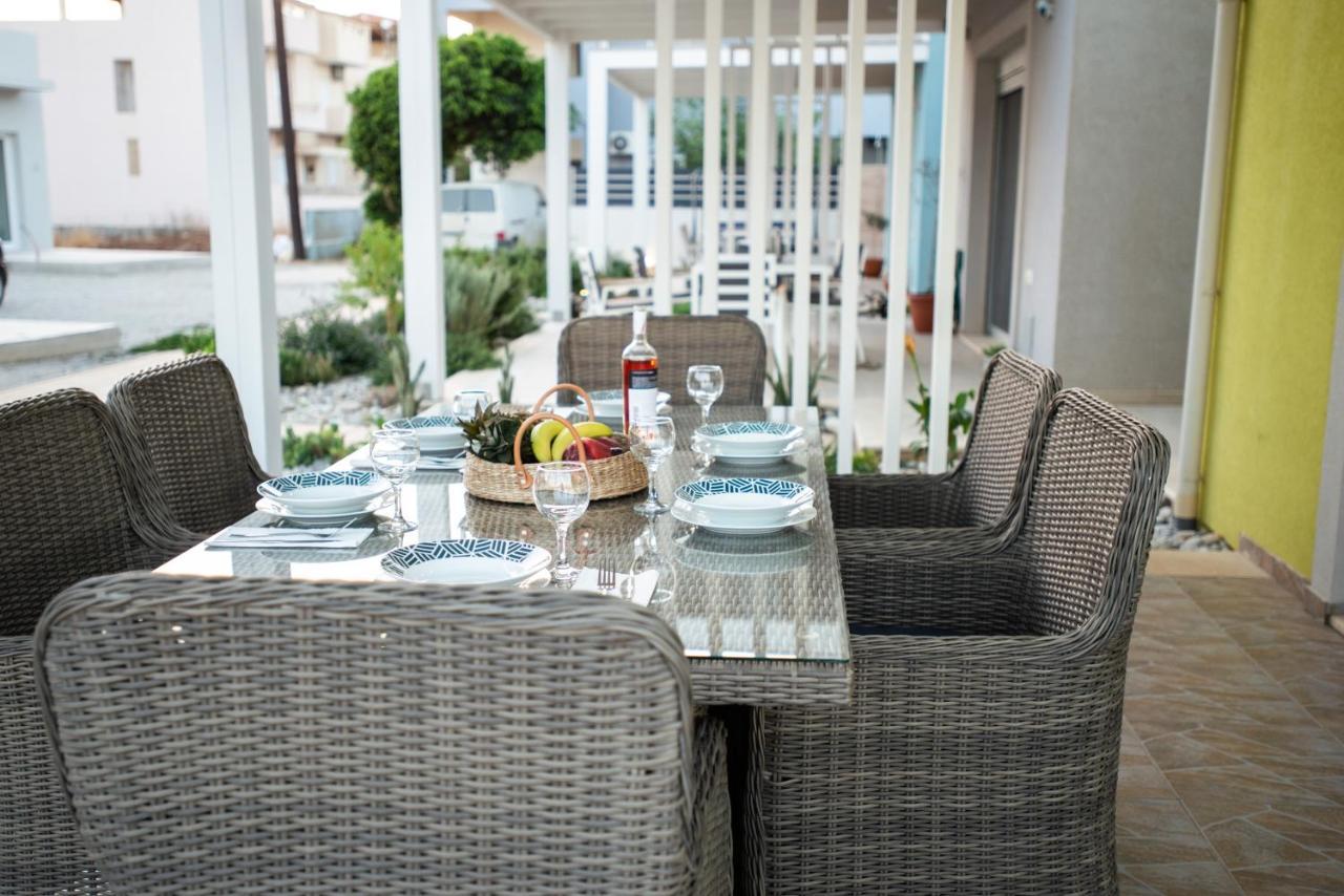 Melia Villa Kokkinos Pirgos Exterior photo